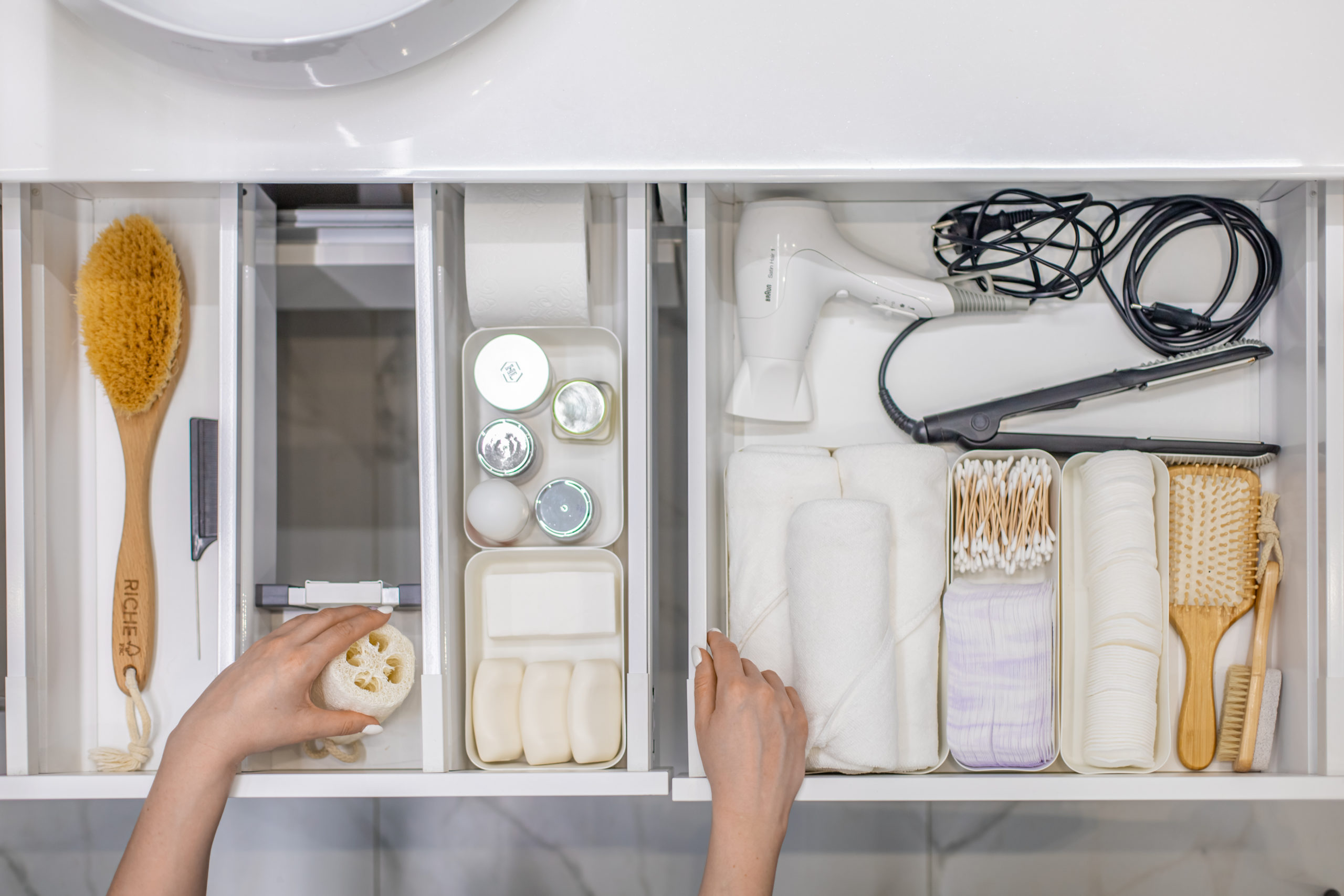Neatly,Organizing,Bathroom,Amenities,And